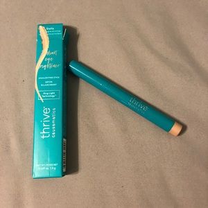 Thrive Eye Brightener